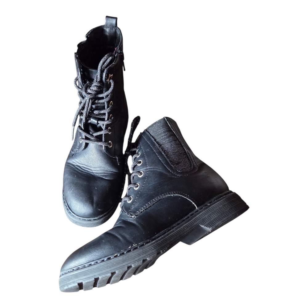 SO Kids Black Lace-Up Boots